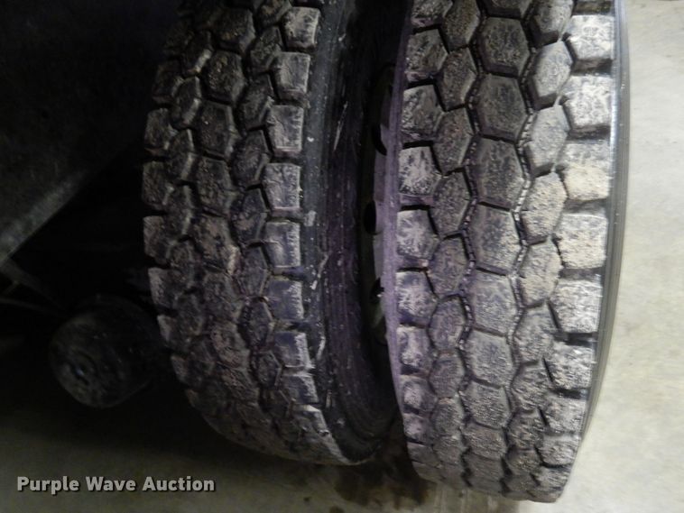 image for item KU9883 2006 Mack CV713 Granite  dump truck