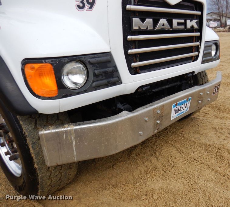 image for item KU9884 2002 Mack CV713 Granite  dump truck