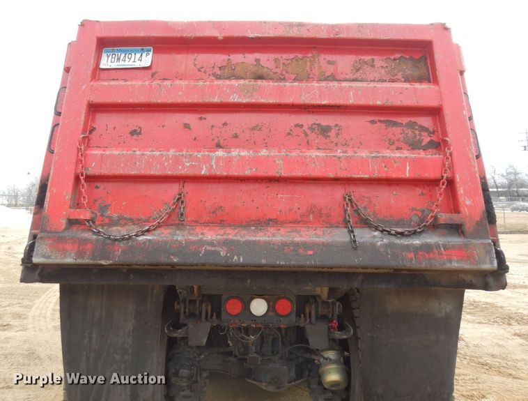image for item KU9884 2002 Mack CV713 Granite  dump truck