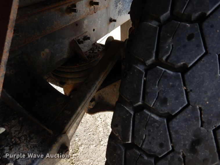 image for item KU9884 2002 Mack CV713 Granite  dump truck