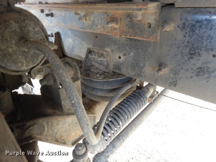 image for item KU9884 2002 Mack CV713 Granite  dump truck