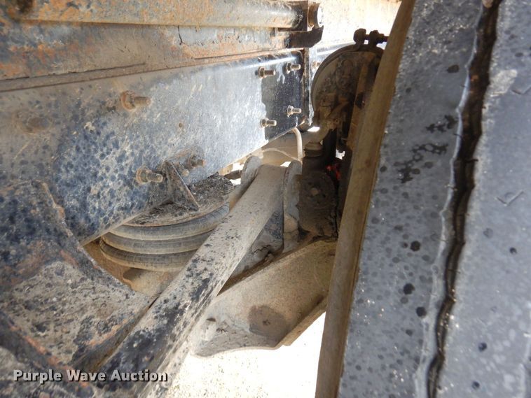 image for item KU9884 2002 Mack CV713 Granite  dump truck