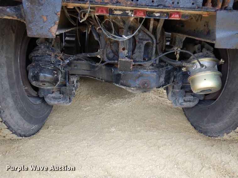 image for item KU9884 2002 Mack CV713 Granite  dump truck