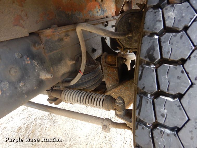 image for item KU9884 2002 Mack CV713 Granite  dump truck