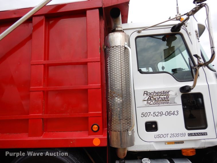 image for item KU9884 2002 Mack CV713 Granite  dump truck