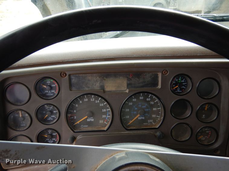 image for item KU9884 2002 Mack CV713 Granite  dump truck