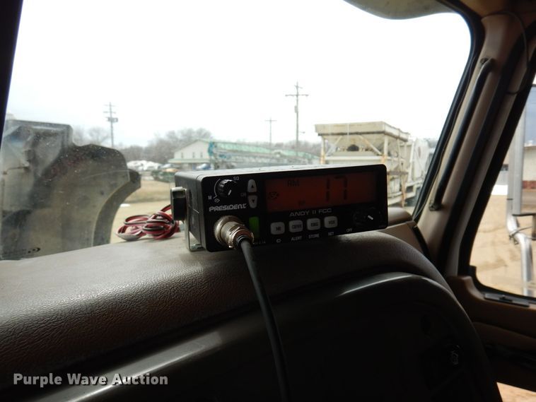 image for item KU9884 2002 Mack CV713 Granite  dump truck