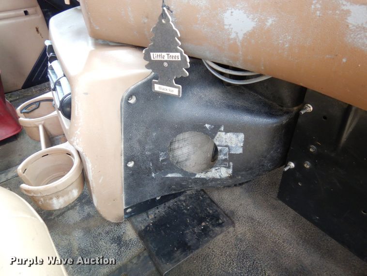 image for item KU9884 2002 Mack CV713 Granite  dump truck