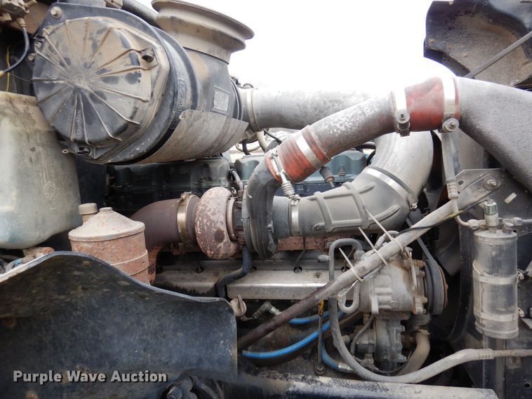 image for item KU9884 2002 Mack CV713 Granite  dump truck