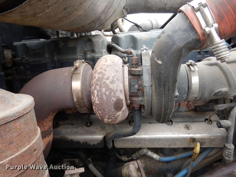 image for item KU9884 2002 Mack CV713 Granite  dump truck