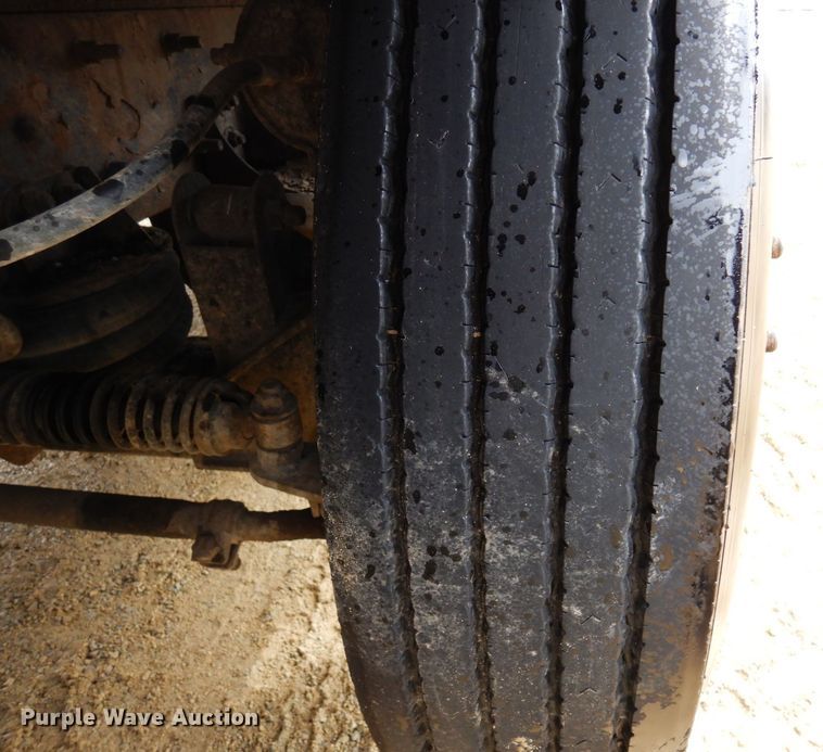 image for item KU9884 2002 Mack CV713 Granite  dump truck