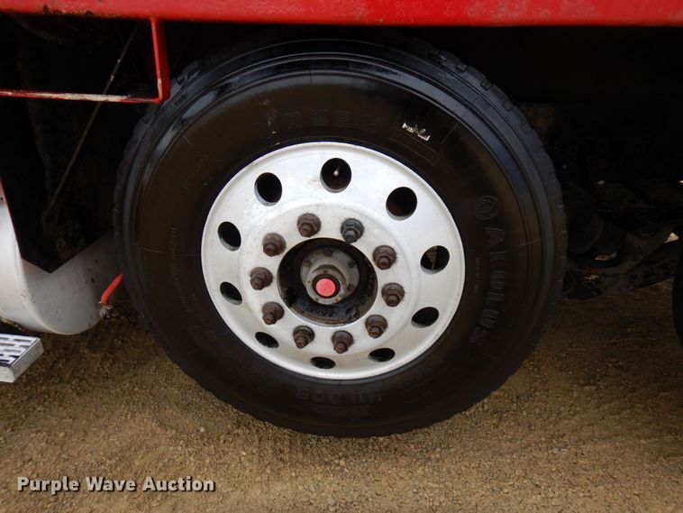 image for item KU9884 2002 Mack CV713 Granite  dump truck