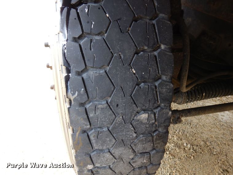 image for item KU9884 2002 Mack CV713 Granite  dump truck