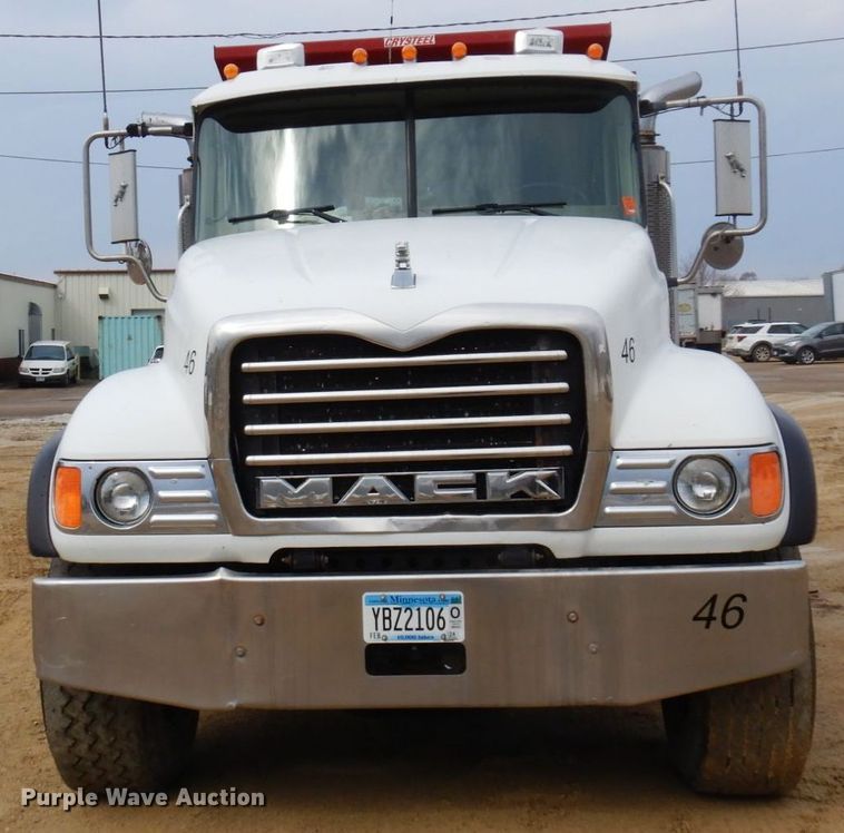 image for item KU9885 2003 Mack CV713 Granite  dump truck