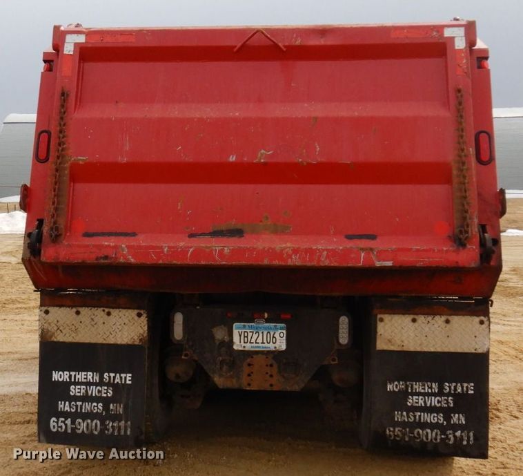 image for item KU9885 2003 Mack CV713 Granite  dump truck
