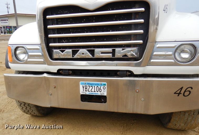 image for item KU9885 2003 Mack CV713 Granite  dump truck