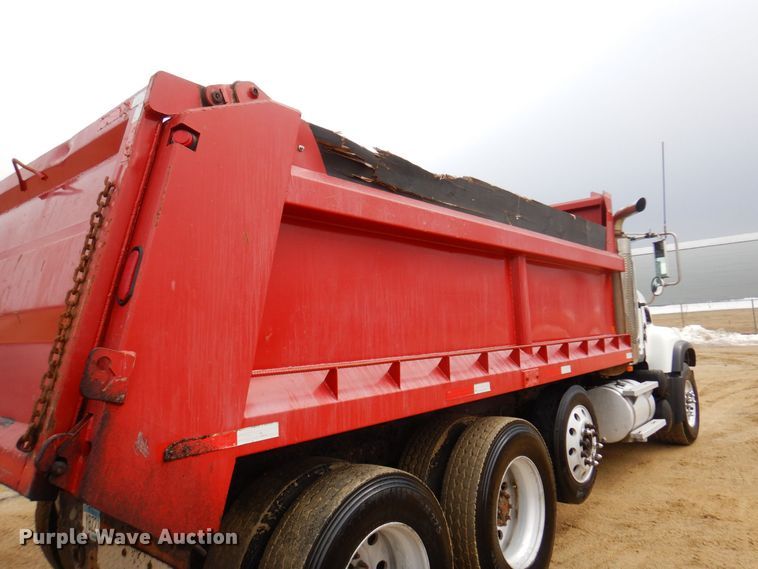 image for item KU9885 2003 Mack CV713 Granite  dump truck