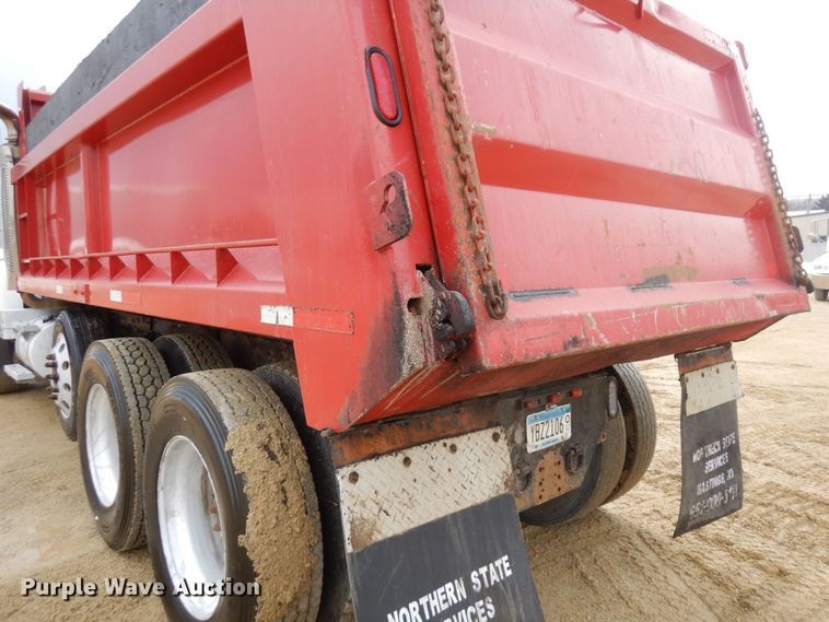 image for item KU9885 2003 Mack CV713 Granite  dump truck