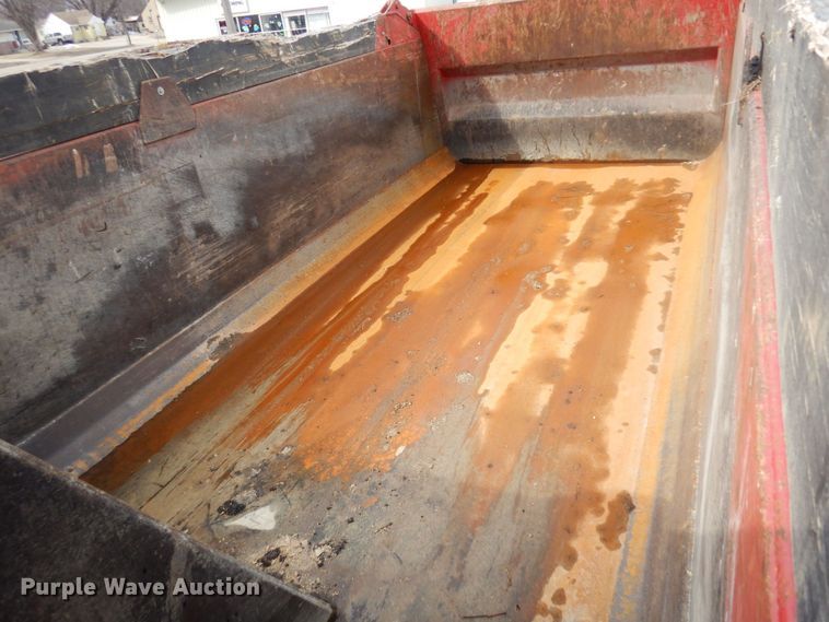 image for item KU9885 2003 Mack CV713 Granite  dump truck