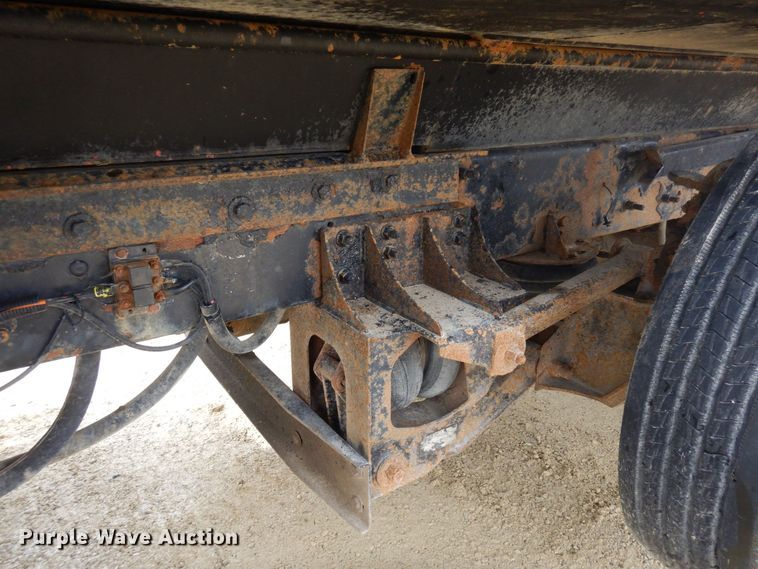 image for item KU9885 2003 Mack CV713 Granite  dump truck