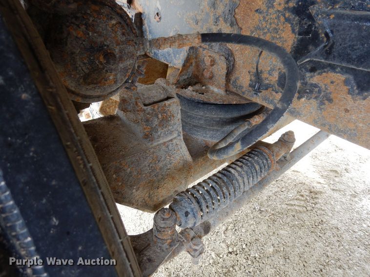 image for item KU9885 2003 Mack CV713 Granite  dump truck