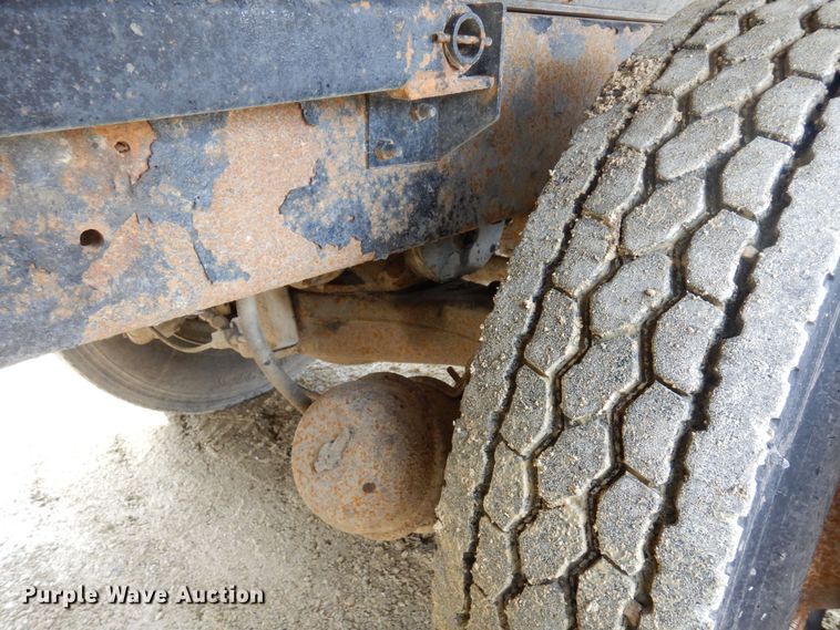 image for item KU9885 2003 Mack CV713 Granite  dump truck