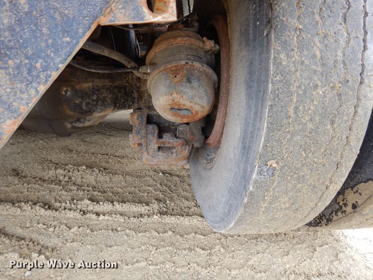 image for item KU9885 2003 Mack CV713 Granite  dump truck