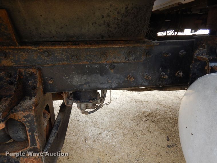 image for item KU9885 2003 Mack CV713 Granite  dump truck