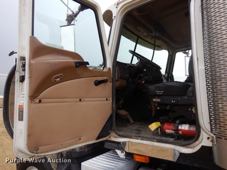 image for item KU9885 2003 Mack CV713 Granite  dump truck