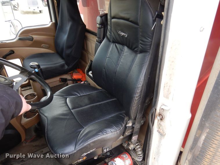 image for item KU9885 2003 Mack CV713 Granite  dump truck