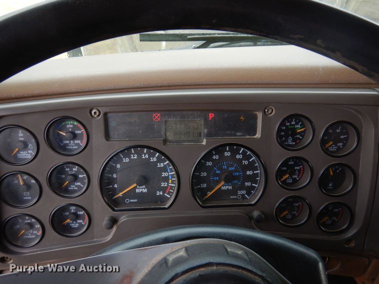 image for item KU9885 2003 Mack CV713 Granite  dump truck