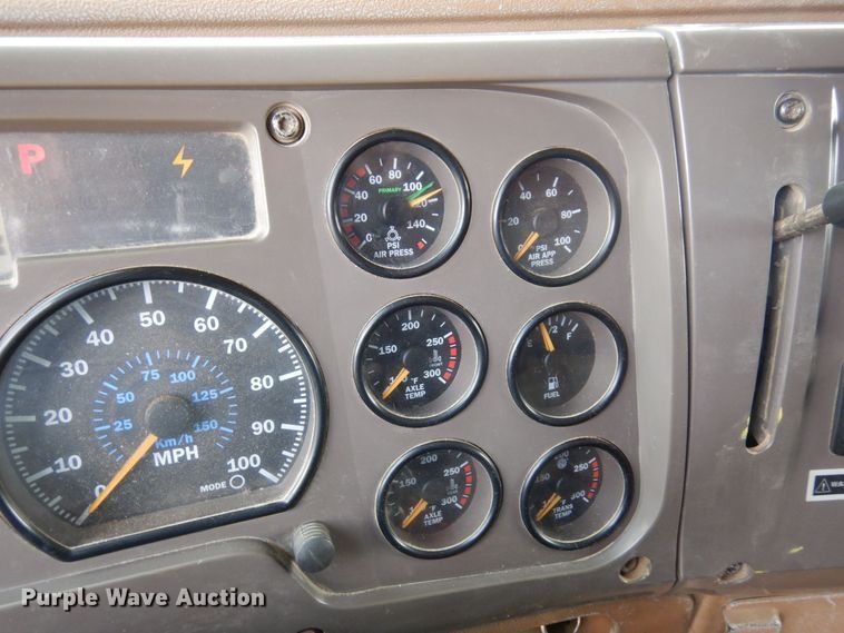 image for item KU9885 2003 Mack CV713 Granite  dump truck