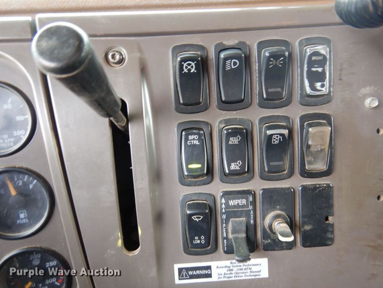 image for item KU9885 2003 Mack CV713 Granite  dump truck