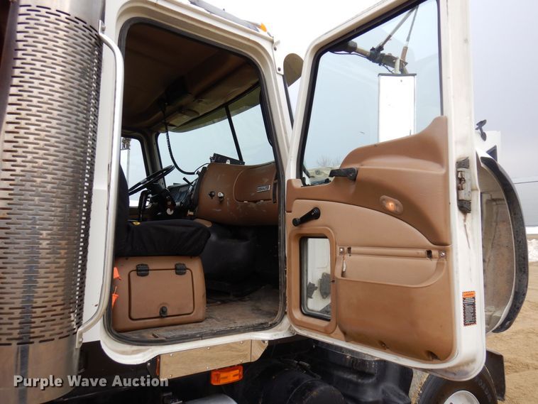 image for item KU9885 2003 Mack CV713 Granite  dump truck