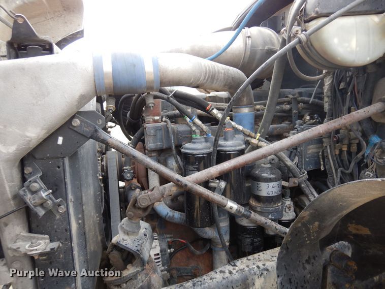 image for item KU9885 2003 Mack CV713 Granite  dump truck