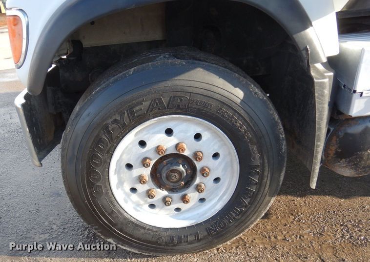 image for item KU9885 2003 Mack CV713 Granite  dump truck