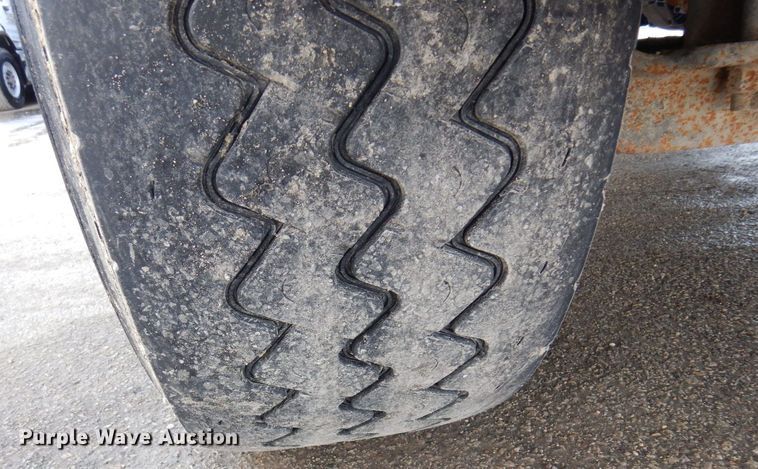 image for item KU9885 2003 Mack CV713 Granite  dump truck