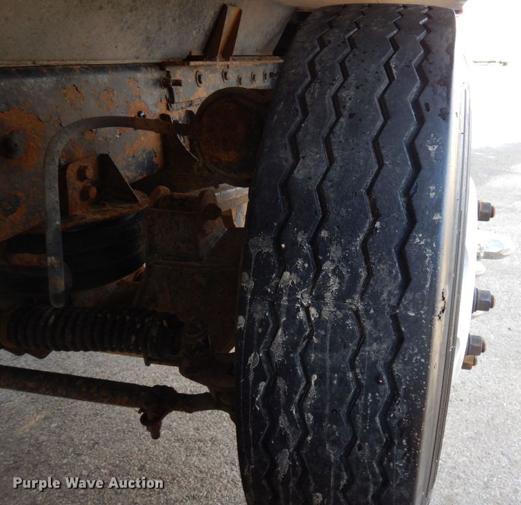 image for item KU9885 2003 Mack CV713 Granite  dump truck