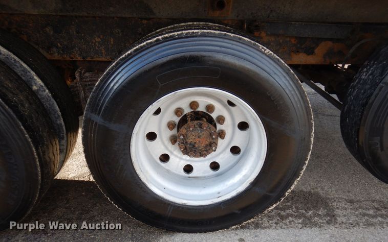 image for item KU9885 2003 Mack CV713 Granite  dump truck