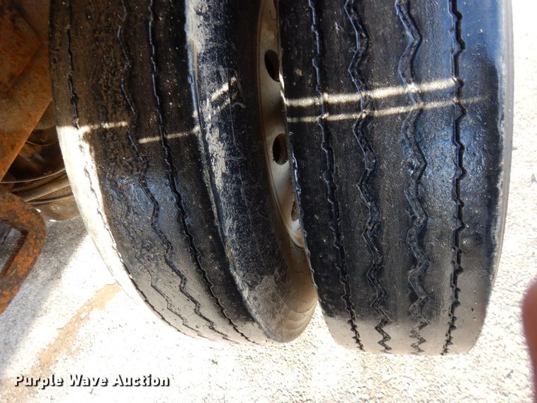 image for item KU9885 2003 Mack CV713 Granite  dump truck