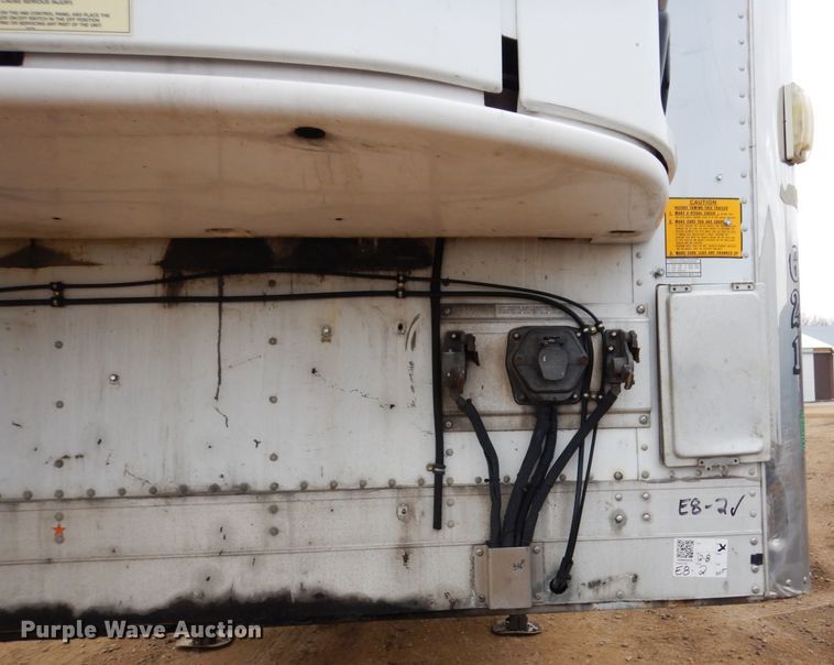 image for item KU9901 2006 Utility  refrigerated van trailer