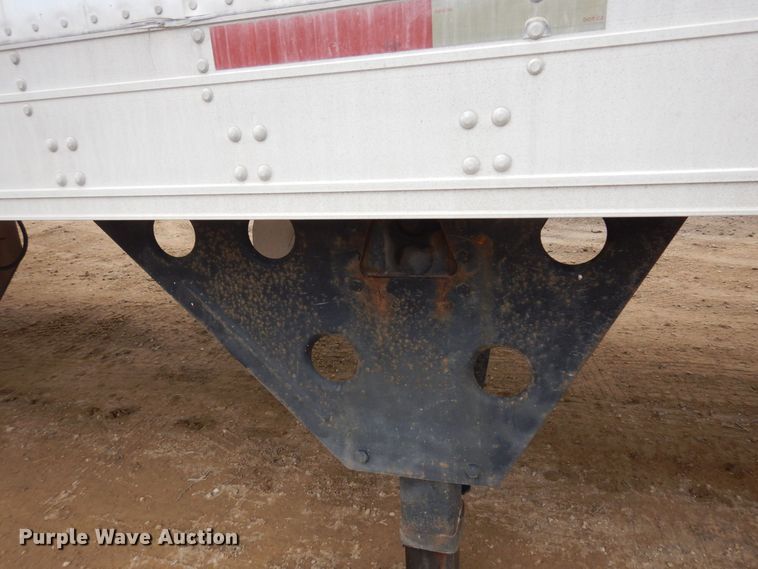 image for item KU9901 2006 Utility  refrigerated van trailer