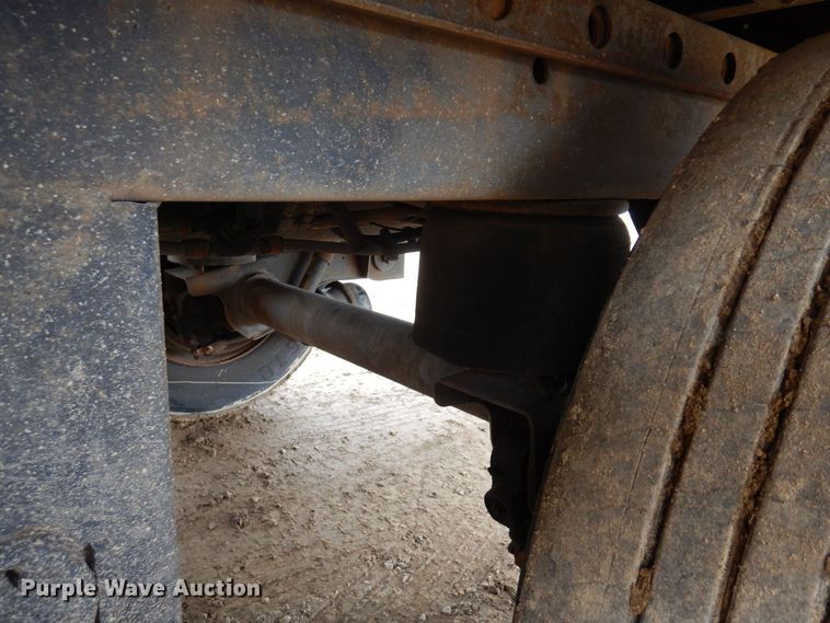 image for item KU9901 2006 Utility  refrigerated van trailer