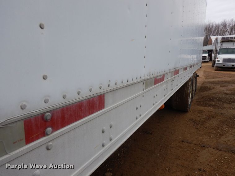 image for item KU9901 2006 Utility  refrigerated van trailer