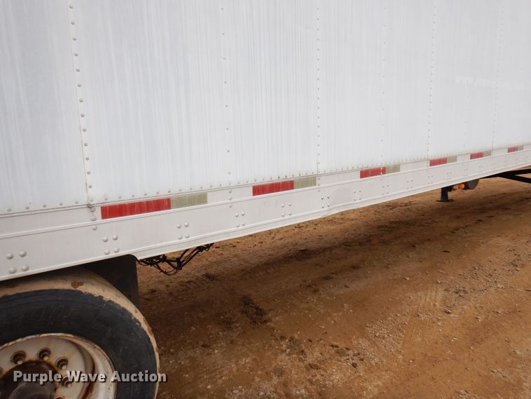 image for item KU9901 2006 Utility  refrigerated van trailer