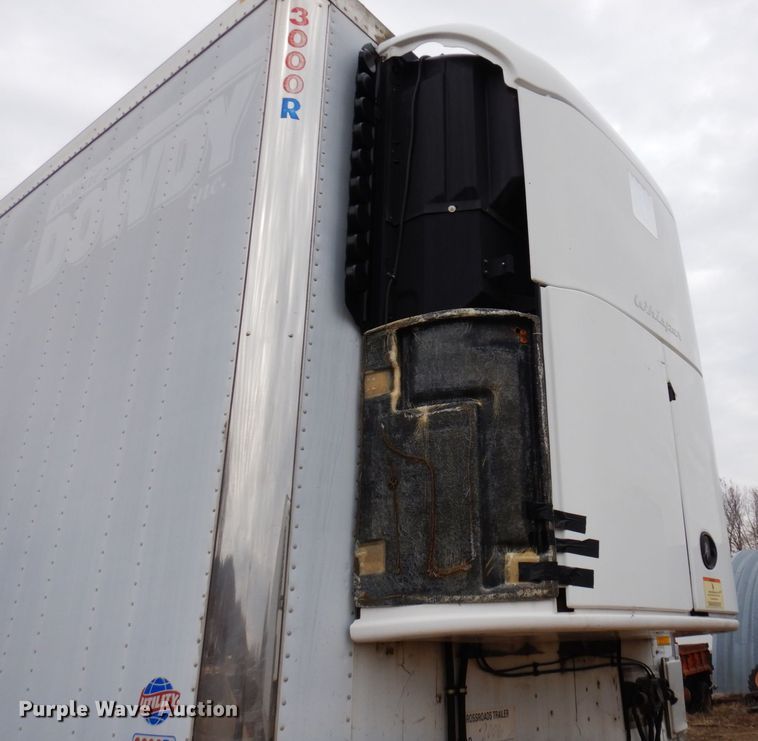 image for item KU9901 2006 Utility  refrigerated van trailer