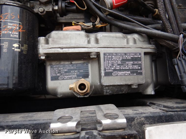 image for item KU9901 2006 Utility  refrigerated van trailer