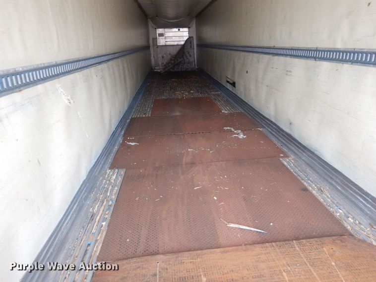 image for item KU9901 2006 Utility  refrigerated van trailer