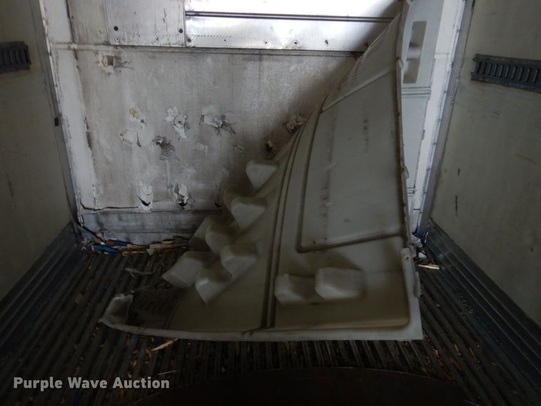 image for item KU9901 2006 Utility  refrigerated van trailer