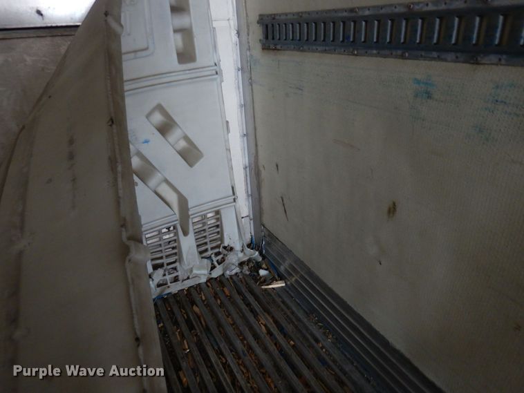 image for item KU9901 2006 Utility  refrigerated van trailer